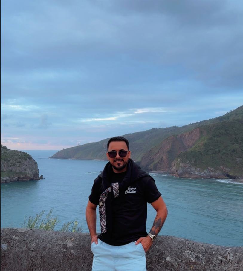 Abbas Bari Gnad Iraqi TikTok Shop Creator based in Germany